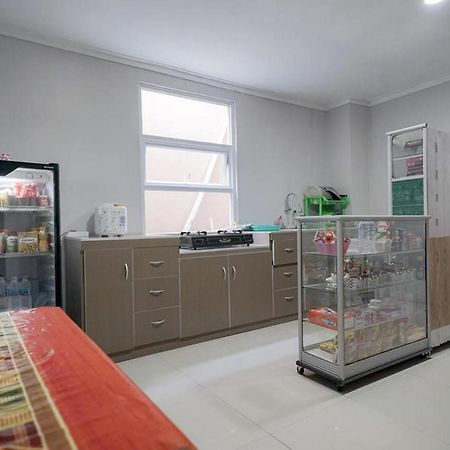 Urbanview Hotel Bari Syariah Palembang By Reddoorz Εξωτερικό φωτογραφία