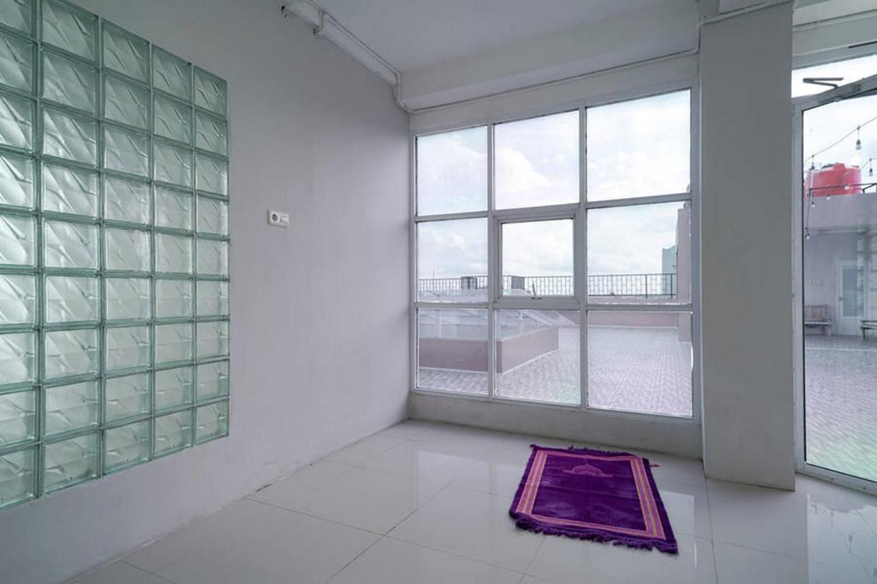 Urbanview Hotel Bari Syariah Palembang By Reddoorz Εξωτερικό φωτογραφία