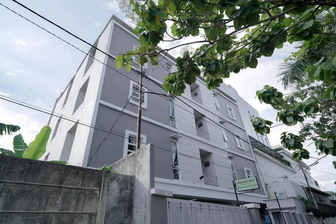 Urbanview Hotel Bari Syariah Palembang By Reddoorz Εξωτερικό φωτογραφία